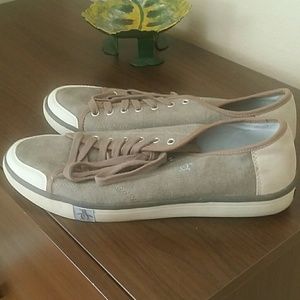 Mens shoes